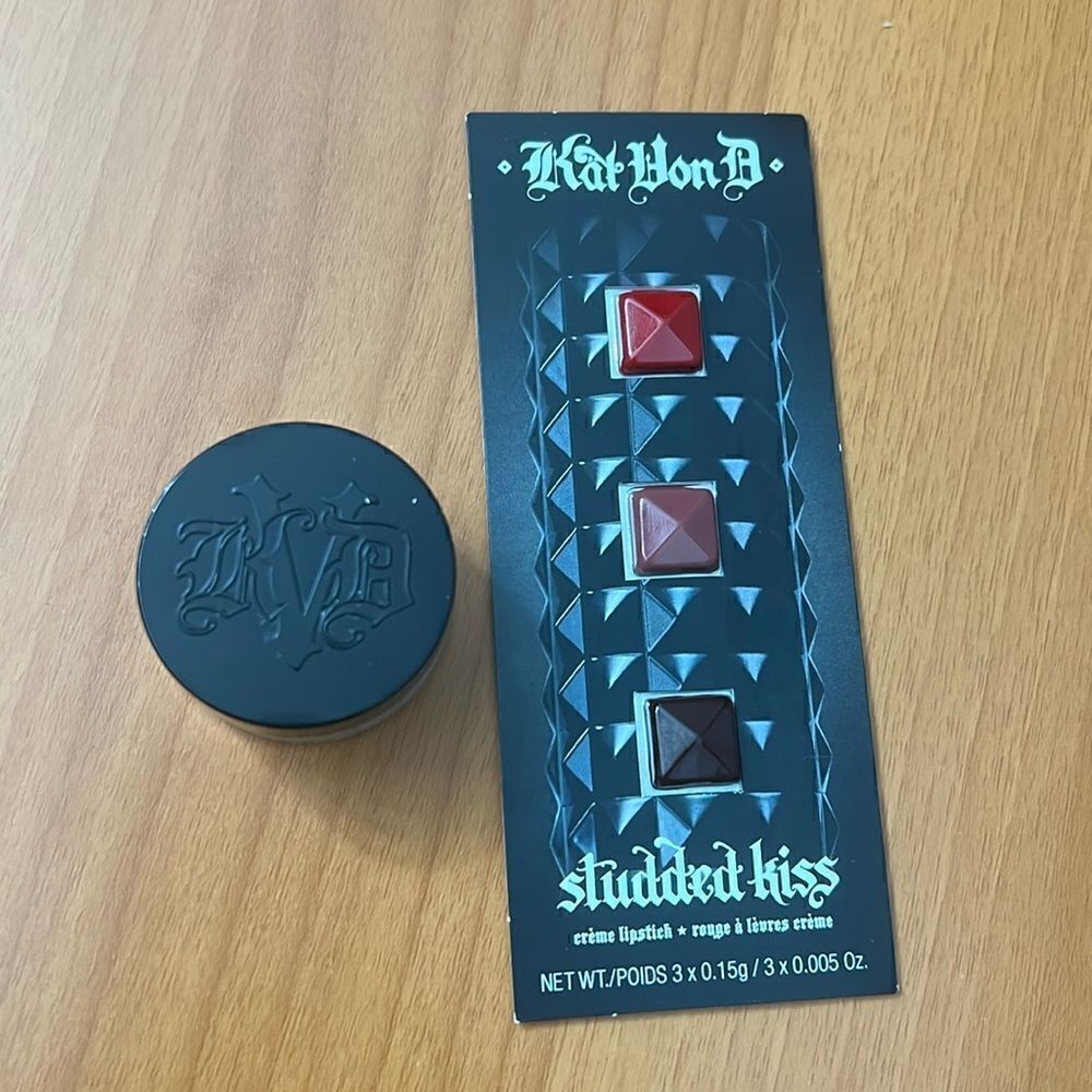 Kat Von D KVD Lock-It Setting Powder Translucent travelsize & Creme Lipstick
